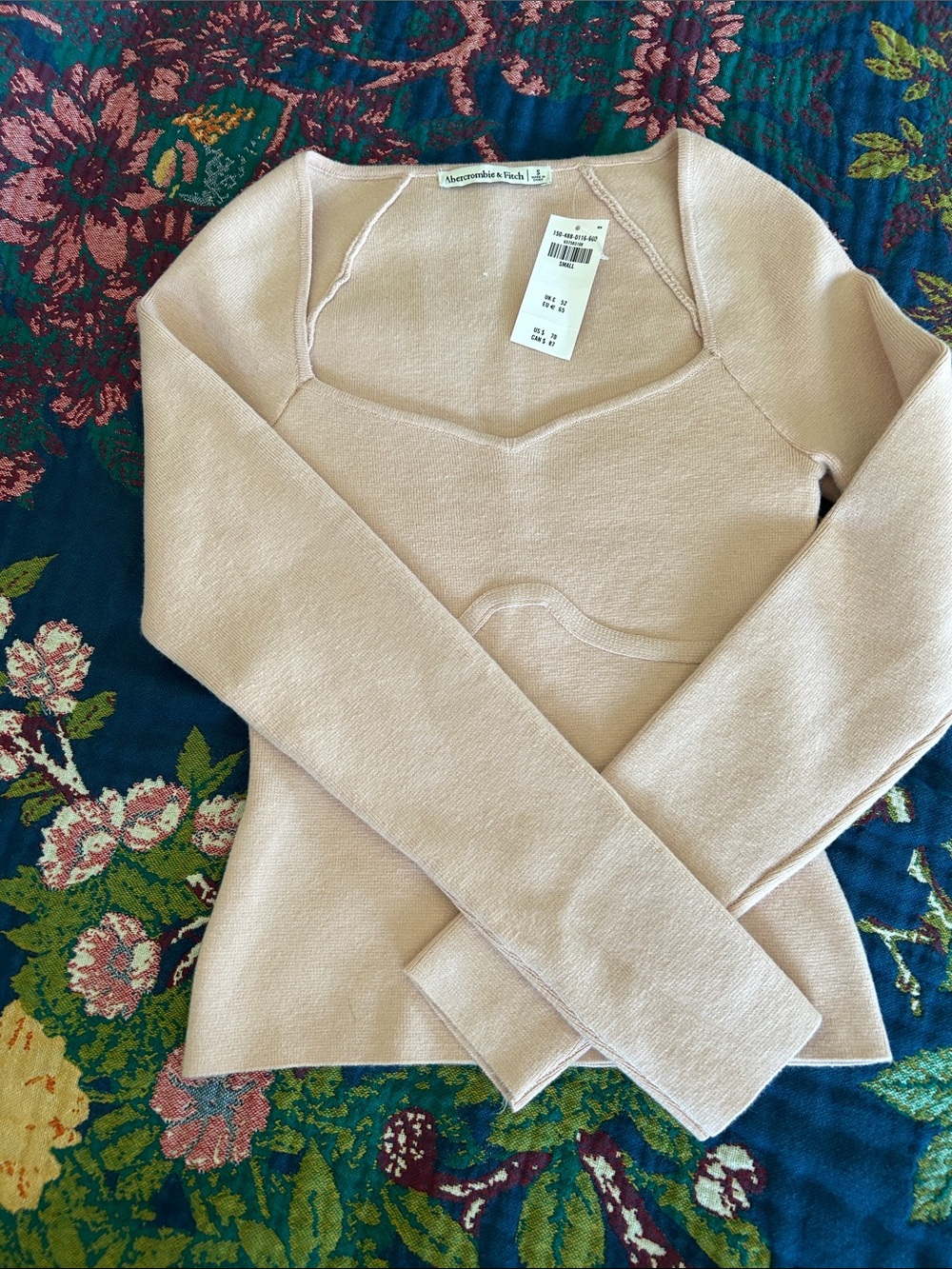 Cream Blush Long Sleeve Fitted Knit Top 
Brand new Abercrombie & Fitch